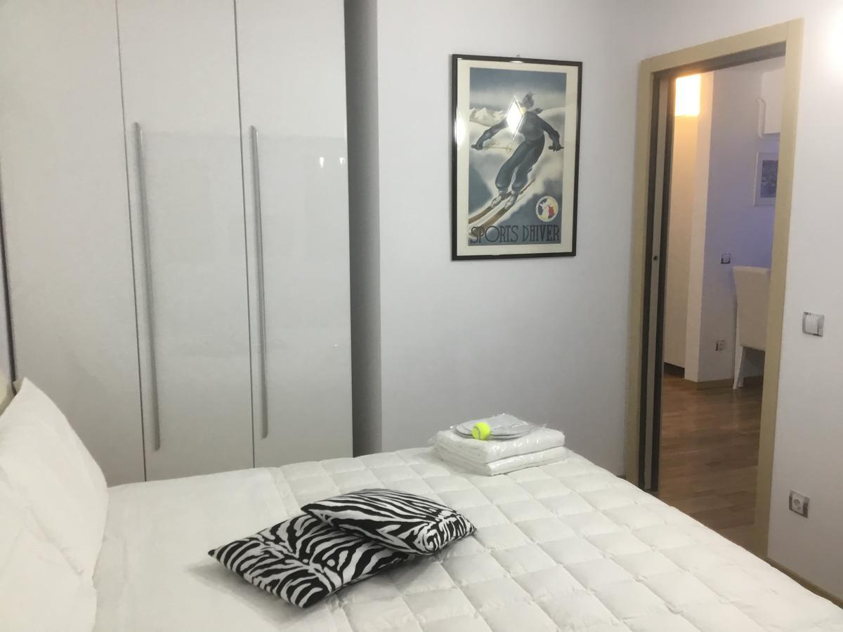 White Dream Suites Iasi Exterior foto