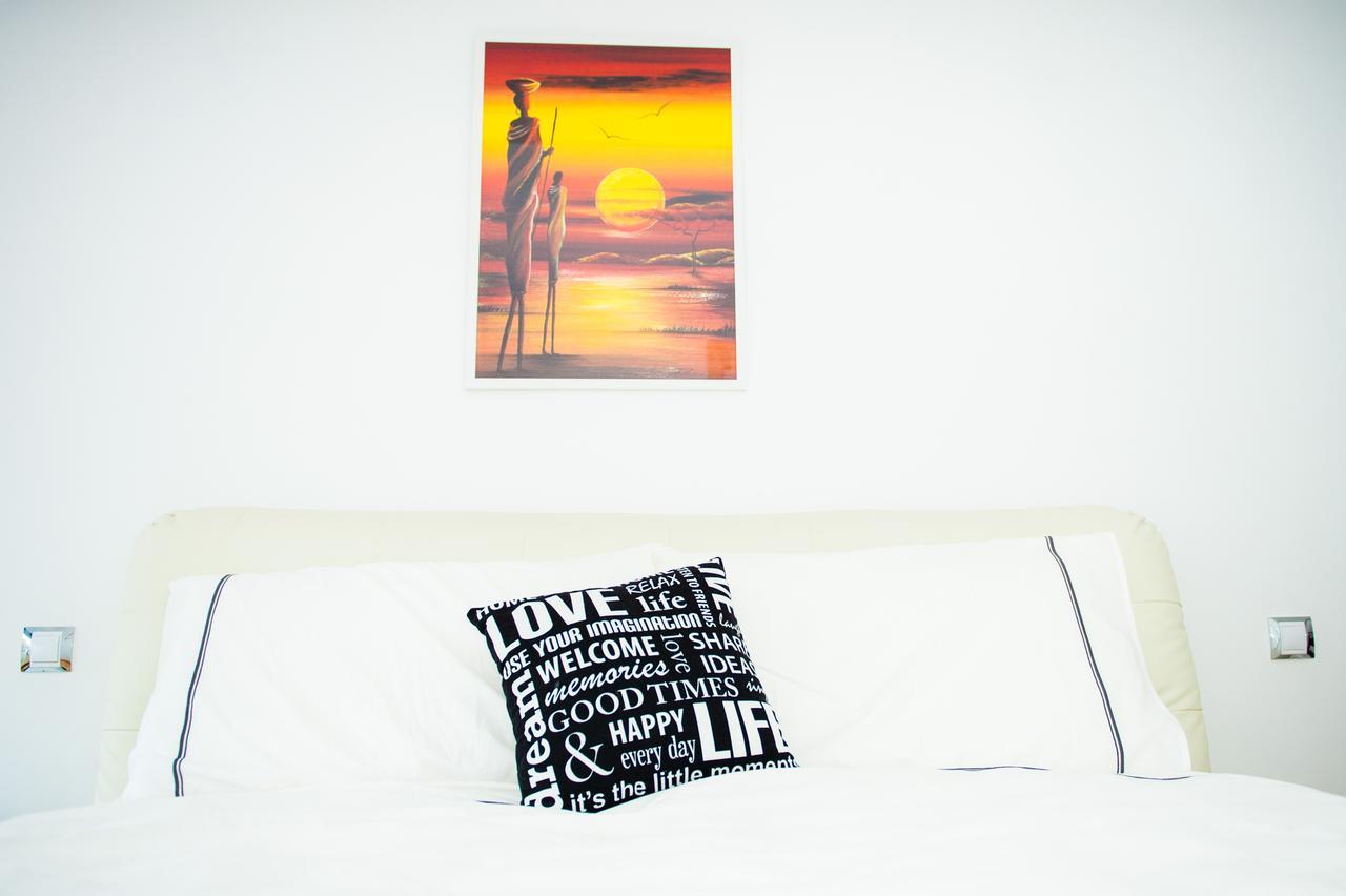 White Dream Suites Iasi Exterior foto