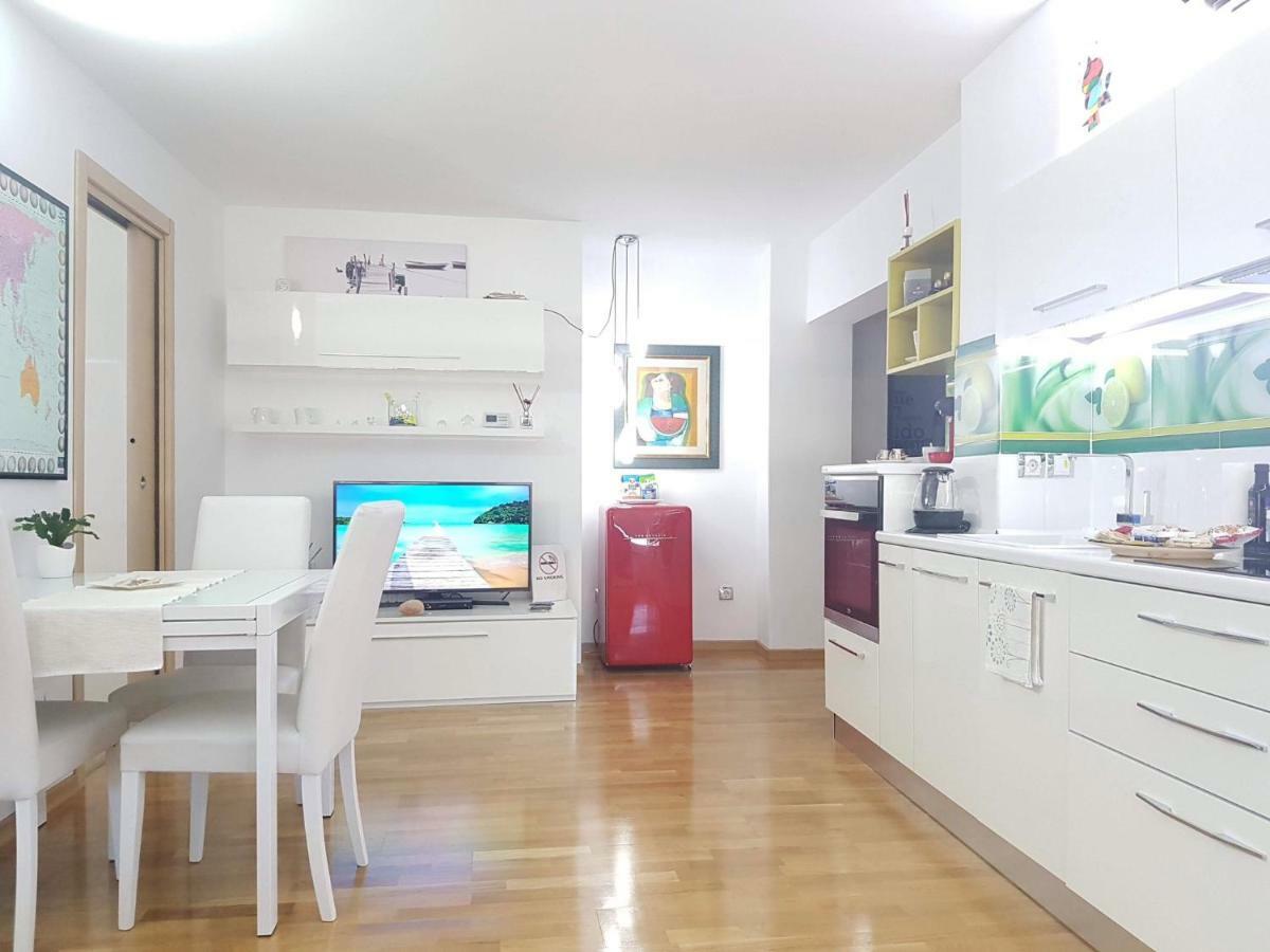 White Dream Suites Iasi Exterior foto